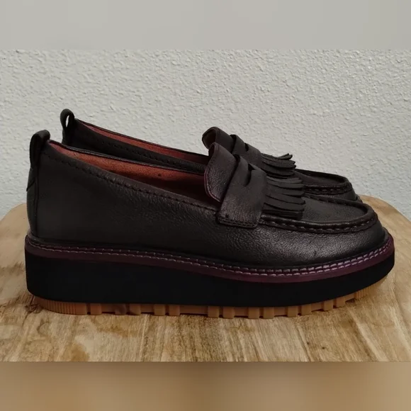 Clarks Orianna Loafer - Picture 2 of 8